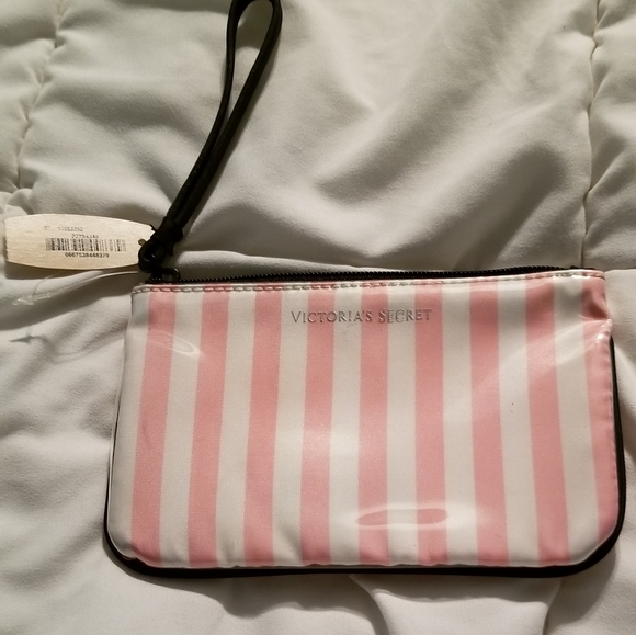 NWT VICTORIA SECRET WRISTLET - Picture 1 of 2